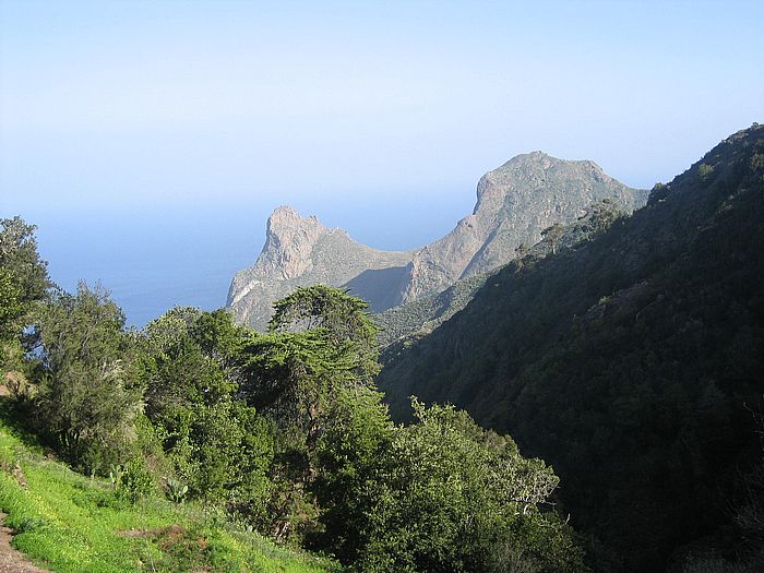 Roque de las Animas and Roque de Enmedio